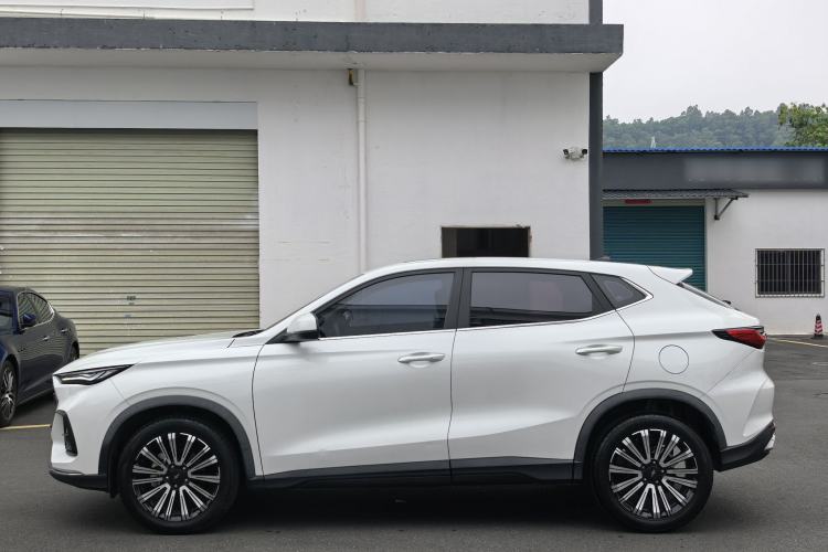 Used CHANGAN OSHAN X5 2021 1.6L CVT Luxury Model Exterior 6