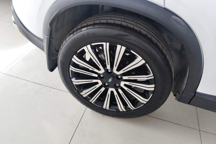 Used CHANGAN OSHAN X5 2021 Revised Version 1.5T DCT Luxury Edition Exterior 8