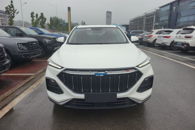 Used CHANGAN OSHAN X5 2021 1.5T DCT Prestige Edition Front