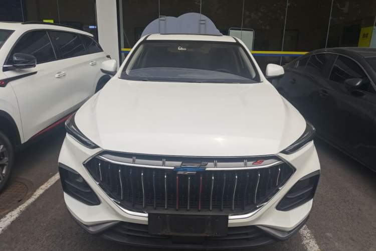 Used CHANGAN OSHAN X5 2021 1.5T DCT Prestige Edition Front