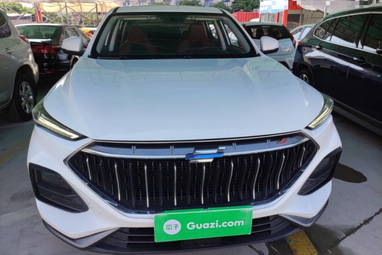 Used CHANGAN OSHAN X5 2021 1.5T DCT Prestige Edition Front