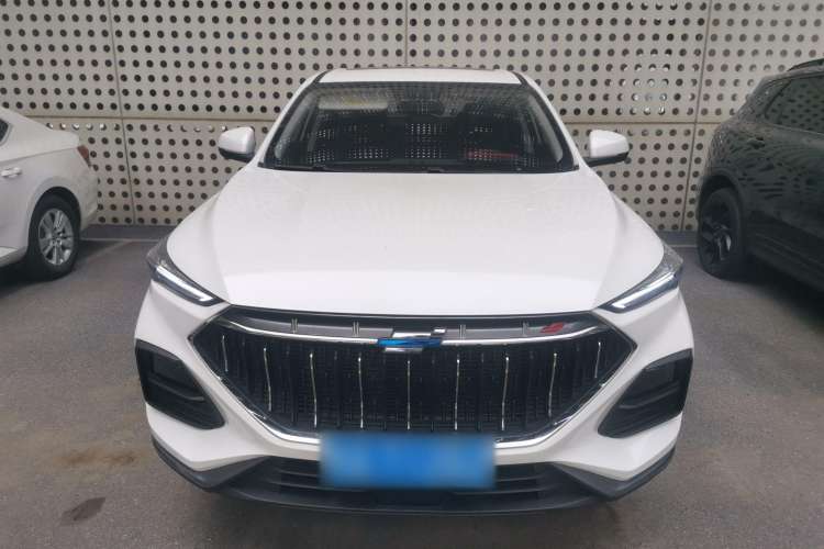 Used CHANGAN OSHAN X5 2021 Revised Version 1.5T DCT Luxury Edition Front