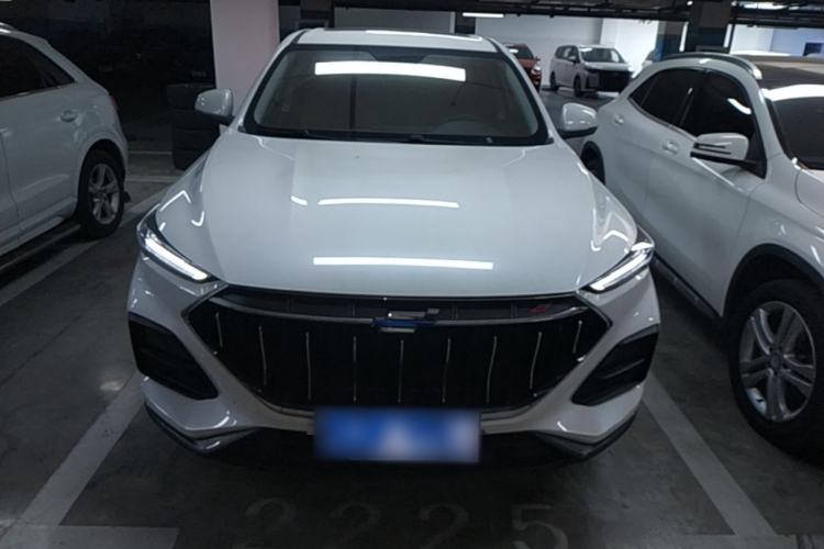 Used CHANGAN OSHAN X5 2021 Revised Version 1.5T DCT Luxury Edition Front