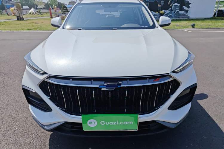 Used CHANGAN OSHAN X5 2021 1.5T DCT Prestige Edition Front