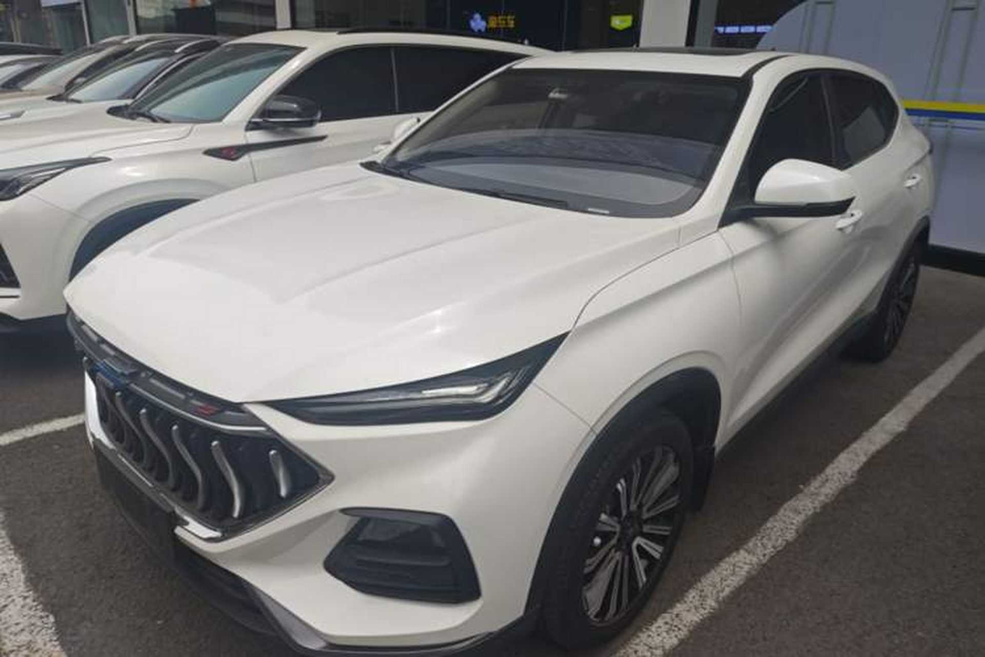 Used CHANGAN OSHAN X5 2021 1.5T DCT Prestige Edition Front Left 45 Deg