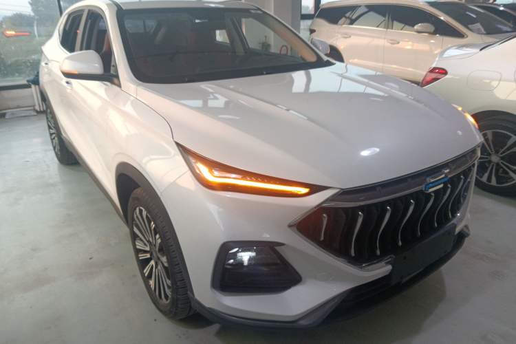 Used CHANGAN OSHAN X5 2021 1.5T DCT Prestige Edition Front Right 45 Deg