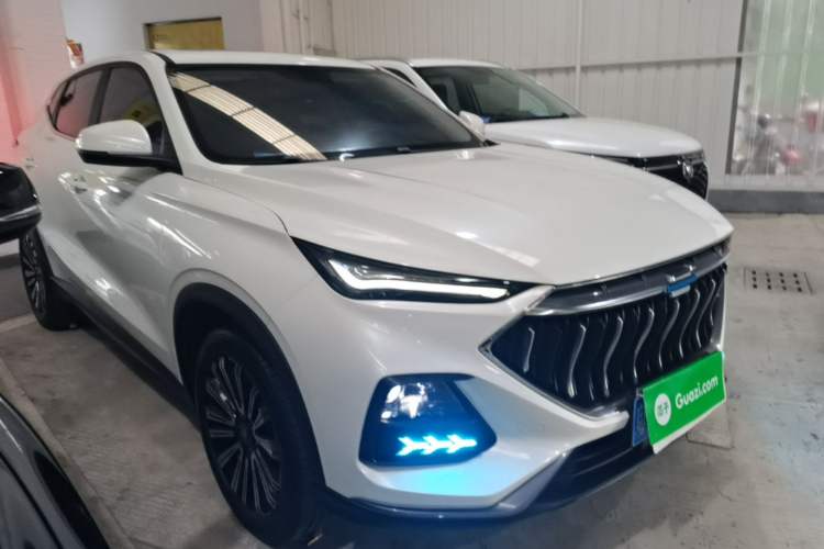 Used CHANGAN OSHAN X5 2021 1.5T DCT Prestige Edition Front Right 45 Deg