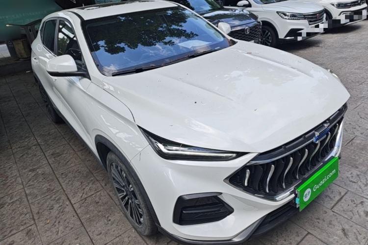 Used CHANGAN OSHAN X5 2021 1.6L CVT Luxury Model Front Right 45 Deg
