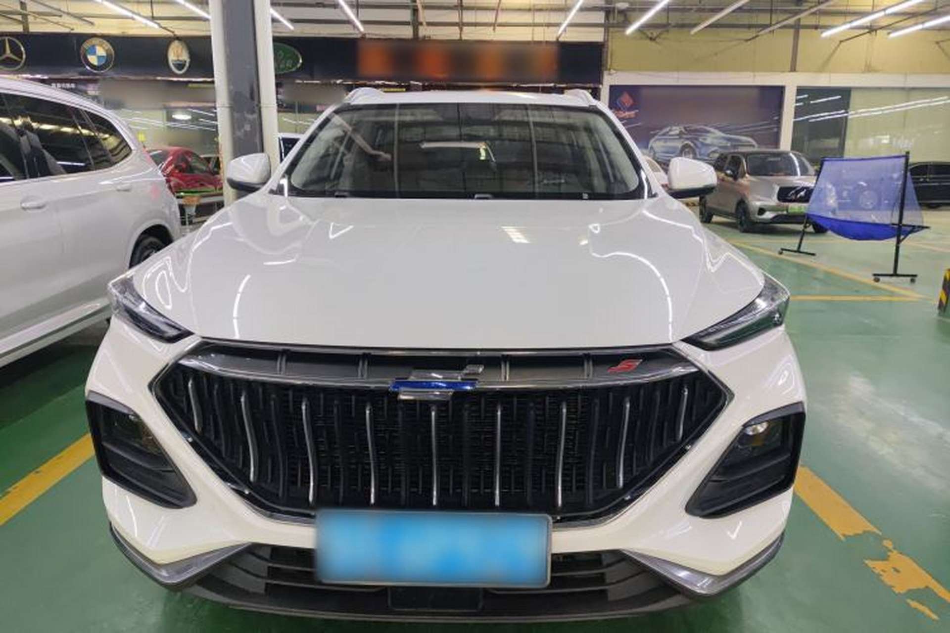 Used CHANGAN OSHAN X5 2021 1.5T DCT Prestige Edition Front