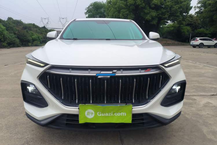 Used CHANGAN OSHAN X5 2021 1.5T DCT Prestige Edition Front