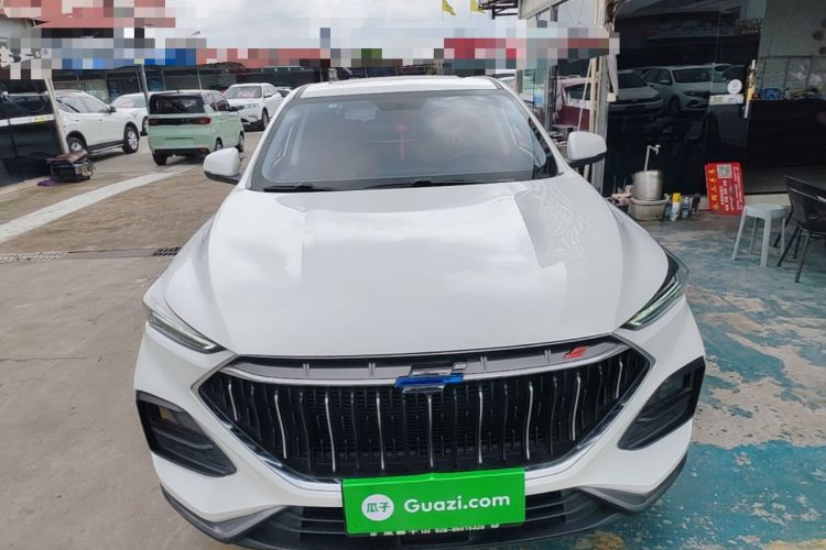 Used CHANGAN OSHAN X5 2021 1.5T DCT Prestige Edition Front
