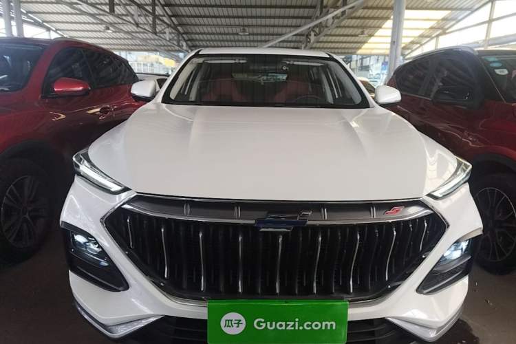 Used CHANGAN OSHAN X5 2021 1.5T DCT Luxury Edition Front