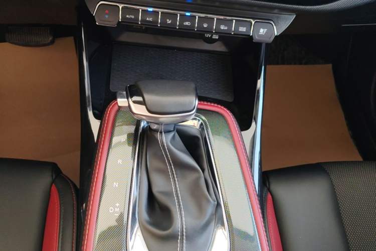 Used CHANGAN OSHAN X5 2021 1.5T DCT Prestige Edition Gear Lever