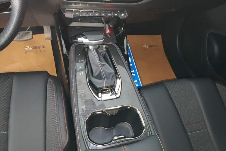 Used CHANGAN OSHAN X5 2021 1.6L CVT Luxury Model Gear Lever