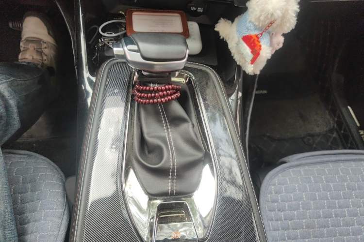 Used CHANGAN OSHAN X5 2021 1.5T DCT Luxury Edition Gear Lever