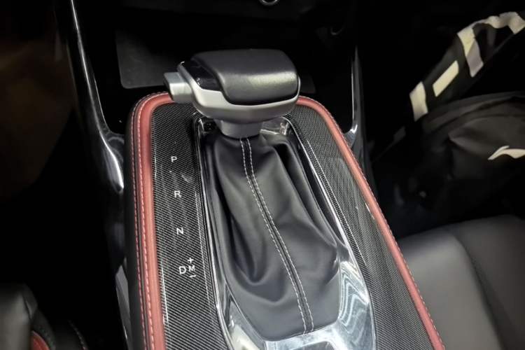 Used CHANGAN OSHAN X5 2021 1.5T DCT Prestige Edition Gear Lever