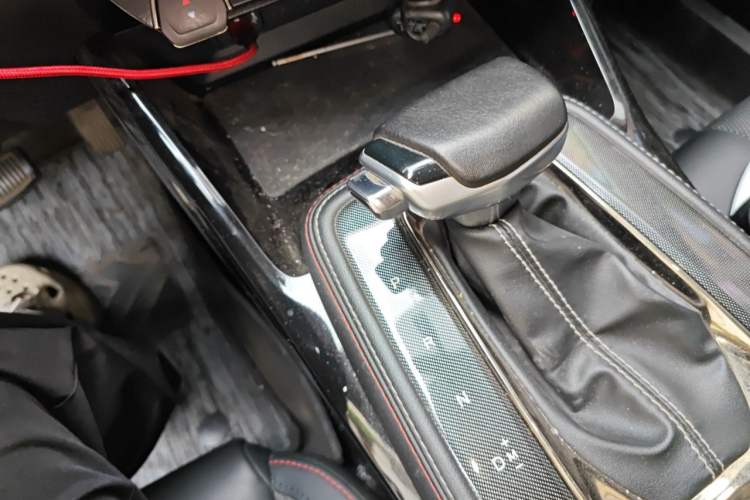 Used CHANGAN OSHAN X5 2021 1.5T DCT Prestige Edition Gear Lever