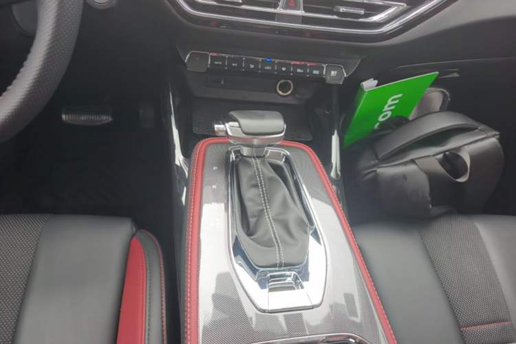 Used CHANGAN OSHAN X5 2021 1.5T DCT Prestige Edition Gear Lever