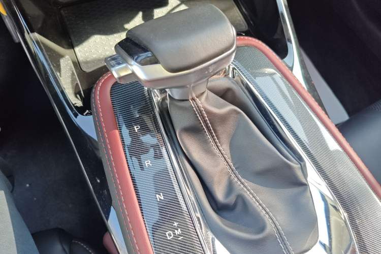 Used CHANGAN OSHAN X5 2021 1.5T DCT Prestige Edition Gear Lever