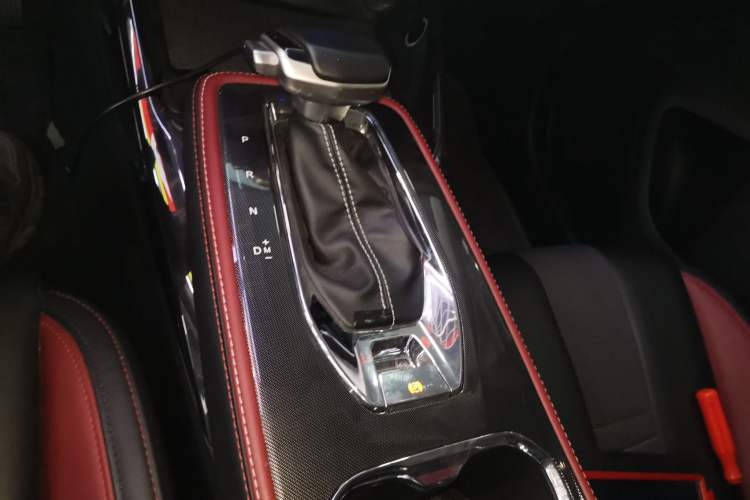 Used CHANGAN OSHAN X5 2021 1.5T DCT Prestige Edition Gear Lever