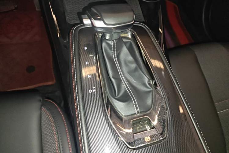 Used CHANGAN OSHAN X5 2021 1.5T DCT Luxury Edition Gear Lever