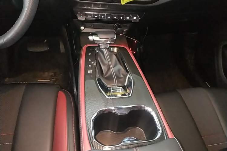 Used CHANGAN OSHAN X5 2021 Revised Version 1.5T DCT Luxury Edition Gear Lever