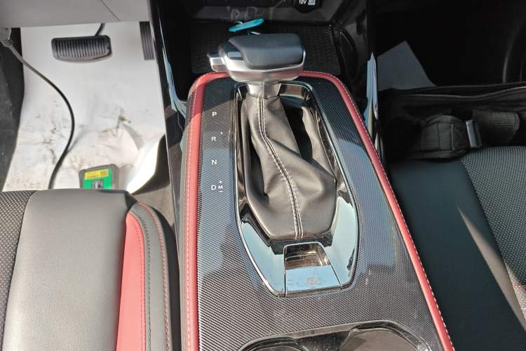 Used CHANGAN OSHAN X5 2021 1.5T DCT Prestige Edition Gear Lever