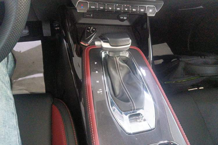 Used CHANGAN OSHAN X5 2021 1.5T DCT Prestige Edition Gear Lever