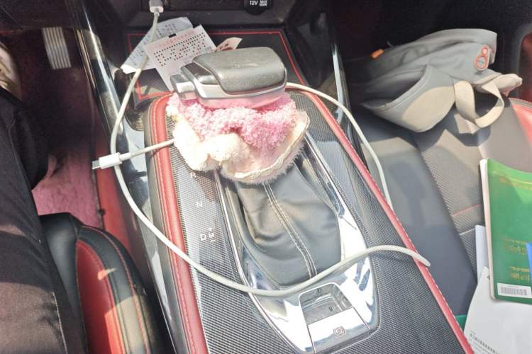Used CHANGAN OSHAN X5 2021 Revised Version 1.5T DCT Luxury Edition Gear Lever