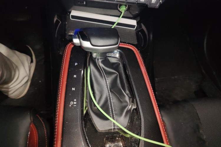 Used CHANGAN OSHAN X5 2021 1.5T DCT Flagship Edition Gear Lever