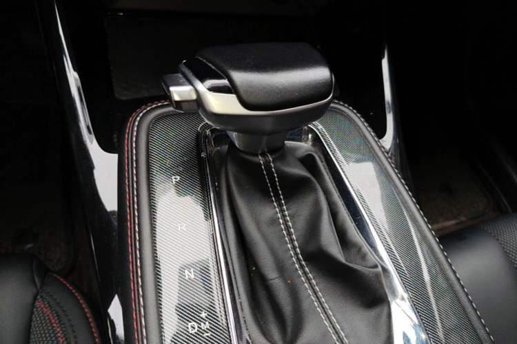 Used CHANGAN OSHAN X5 2021 1.6L CVT Comfort Model Gear Lever