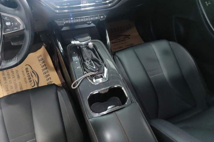 Used CHANGAN OSHAN X5 2021 1.5T DCT Prestige Edition Gear Lever
