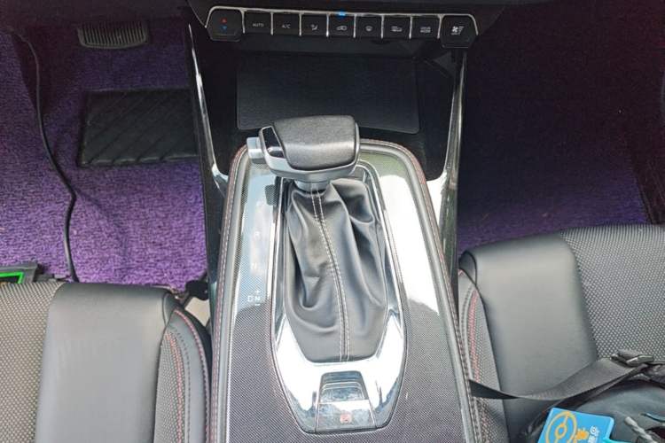 Used CHANGAN OSHAN X5 2021 1.6L CVT Luxury Model Gear Lever