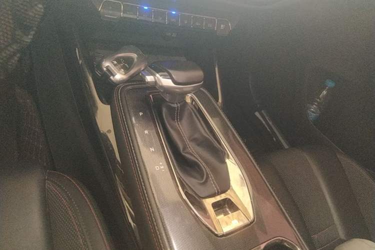 Used CHANGAN OSHAN X5 2021 1.6L CVT Luxury Model Gear Lever