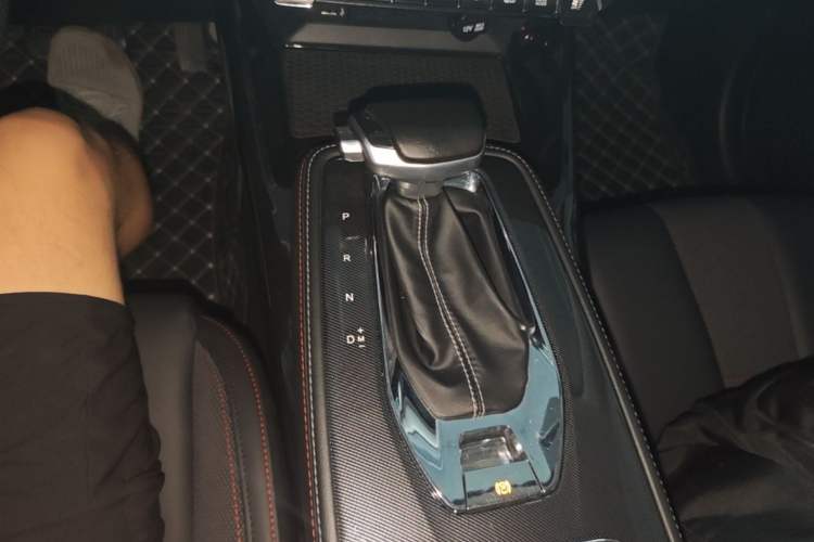 Used CHANGAN OSHAN X5 2021 1.5T DCT Prestige Edition Gear Lever