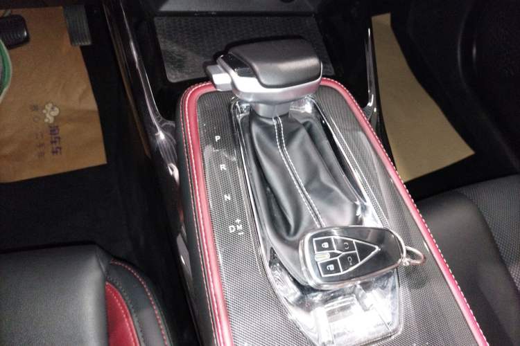 Used CHANGAN OSHAN X5 2021 1.5T DCT Prestige Edition Gear Lever
