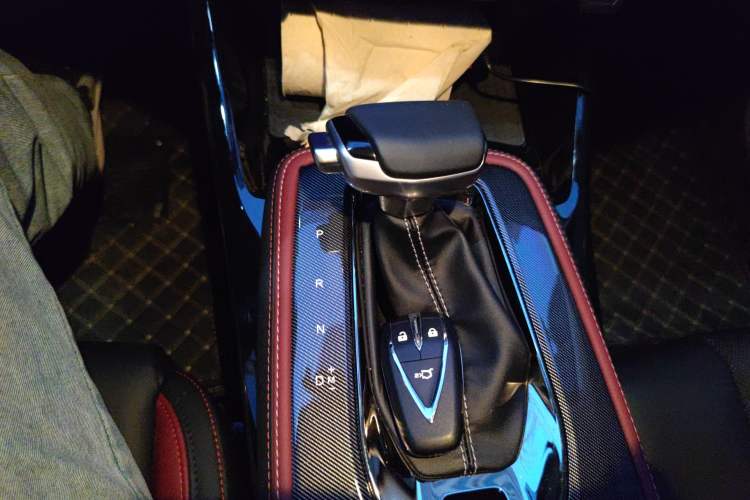 Used CHANGAN OSHAN X5 2021 1.5T DCT Luxury Edition Gear Lever