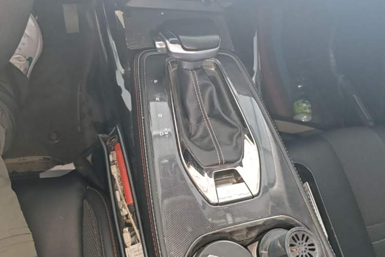Used CHANGAN OSHAN X5 2021 1.5T DCT Luxury Edition Gear Lever