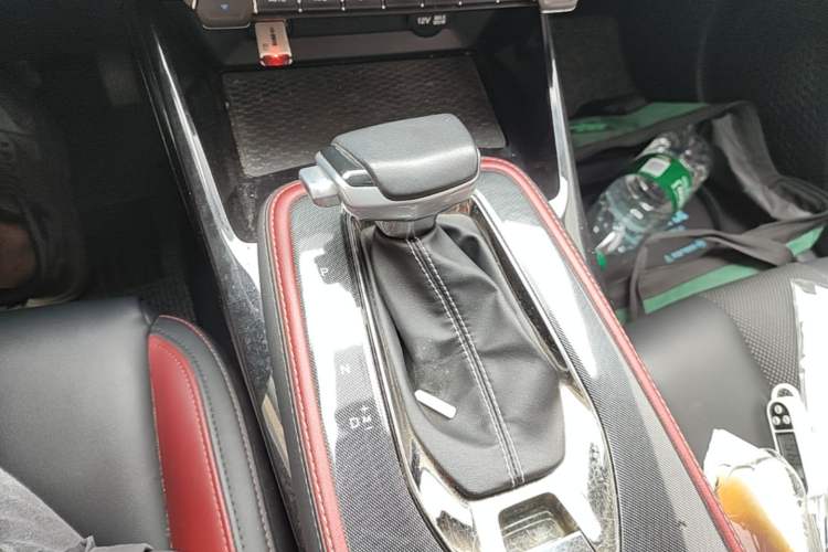 Used CHANGAN OSHAN X5 2021 1.5T DCT Prestige Edition Gear Lever