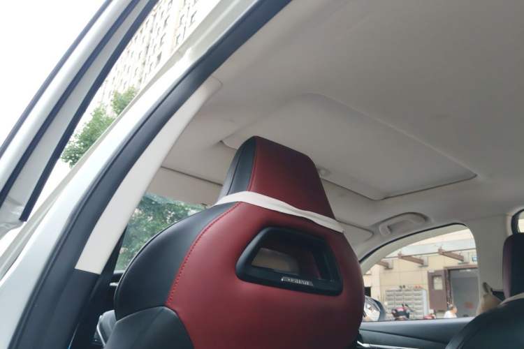 Used CHANGAN OSHAN X5 2021 Revised Version 1.5T DCT Luxury Edition Headliner