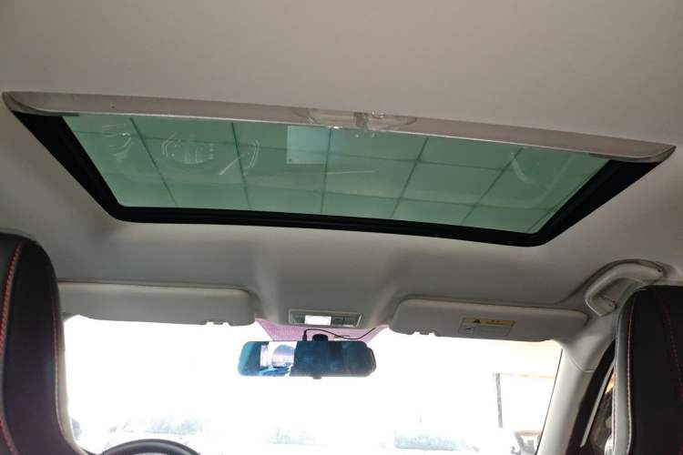Used CHANGAN OSHAN X5 2021 1.6L CVT Luxury Model Headliner