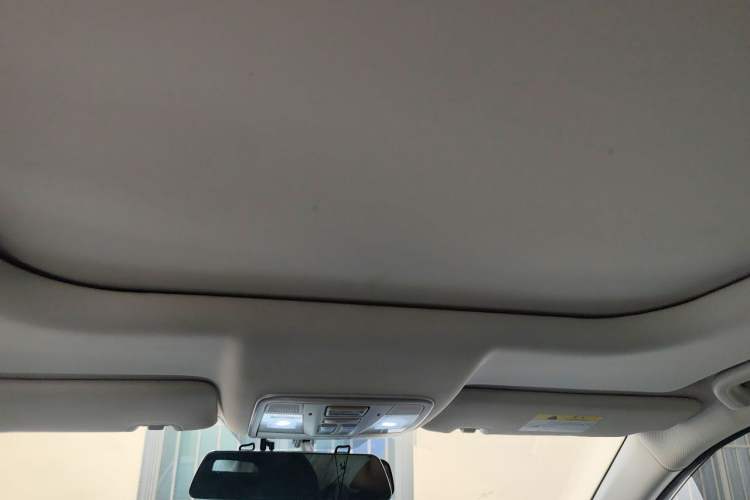 Used CHANGAN OSHAN X5 2021 1.5T DCT Prestige Edition Headliner