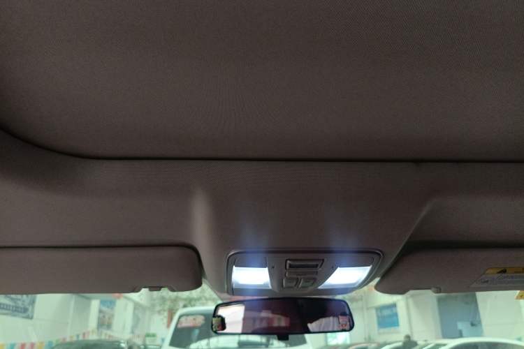 Used CHANGAN OSHAN X5 2021 1.5T DCT Prestige Edition Headliner