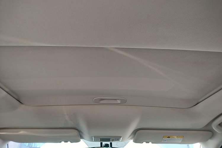 Used CHANGAN OSHAN X5 2021 Revised Version 1.5T DCT Luxury Edition Headliner