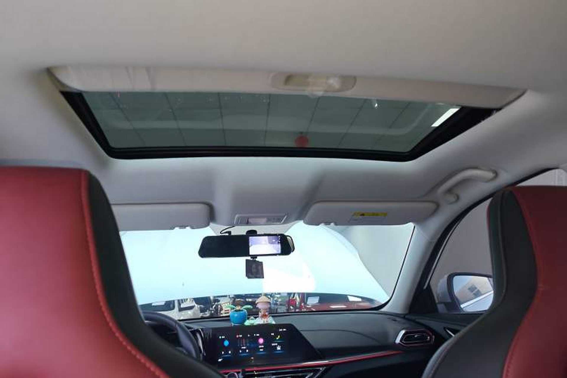 Used CHANGAN OSHAN X5 2021 Revised Version 1.5T DCT Luxury Edition Headliner