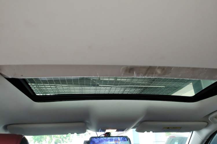 Used CHANGAN OSHAN X5 2021 Revised Version 1.5T DCT Luxury Edition Headliner