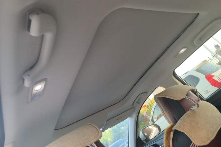 Used CHANGAN OSHAN X5 2021 1.5T DCT Prestige Edition Headliner