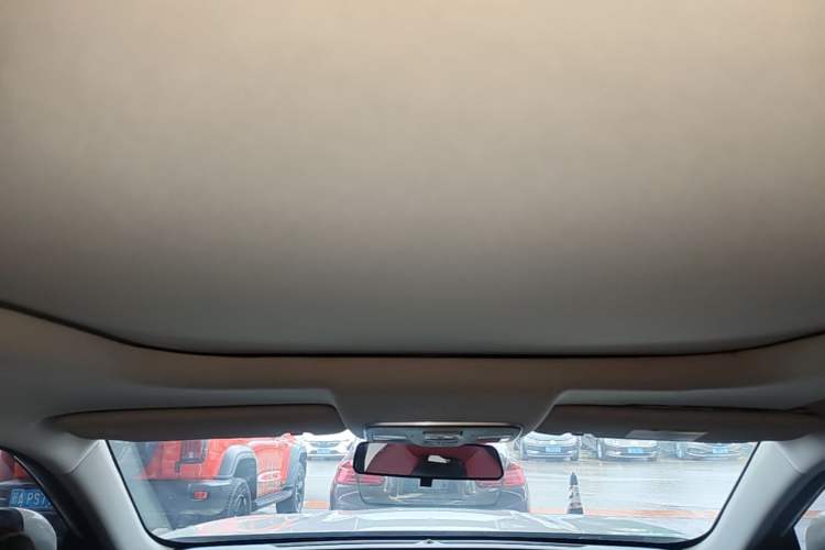Used CHANGAN OSHAN X5 2021 1.5T DCT Prestige Edition Headliner