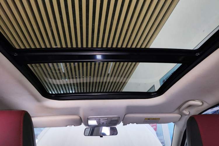 Used CHANGAN OSHAN X5 2021 1.5T DCT Flagship Edition Headliner