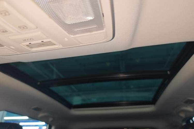 Used CHANGAN OSHAN X5 2021 1.5T DCT Prestige Edition Headliner